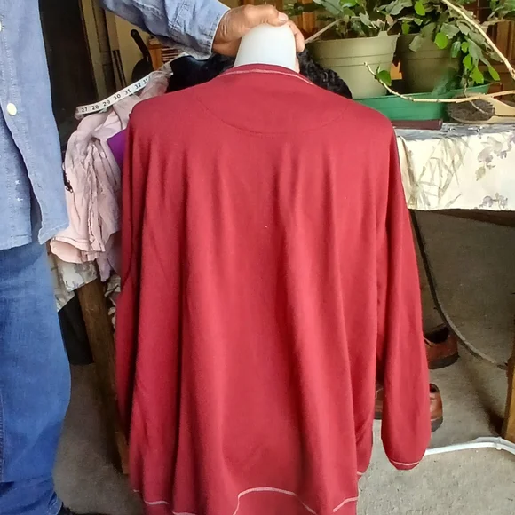 BLAST Red Cat Sweatshirt - Picture 5 of 7